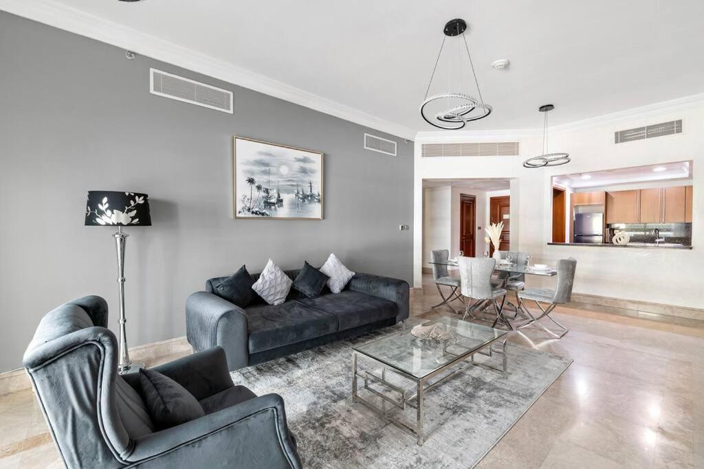 Stonetree - Fairmont North 2 Bedroom - Access Apartment Dubai